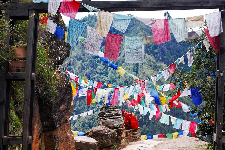 Traditional Day of Offering - holidays in bhutan