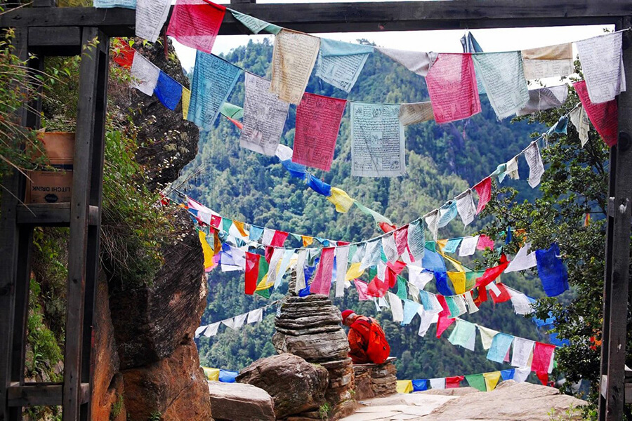 Traditional Day of Offering - holidays in bhutan