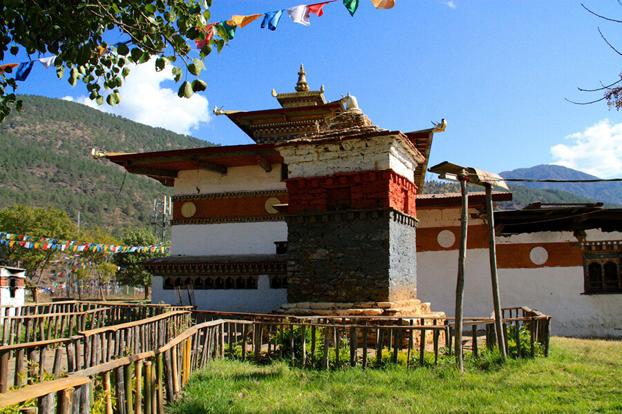 chimi lhakhang temple punakha attractive destinations