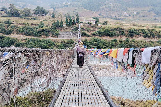 suspension bridge - bhutan adventure tours