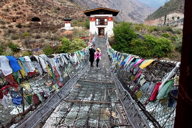 Tachogang Lhakhang bridge
