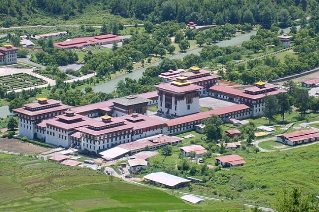 Tashichho Dzong - History of Tashichho Dzong