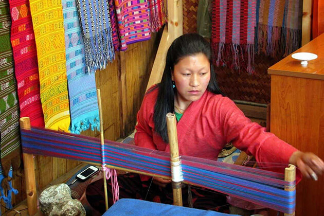 rachu is a traditional dress of bhutan