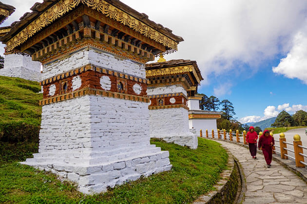 dochula pass in bhutan
