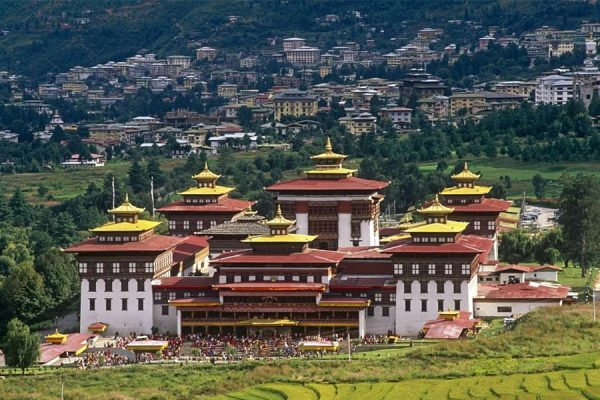 Tashichho Dzong - Bhutan trekking tours