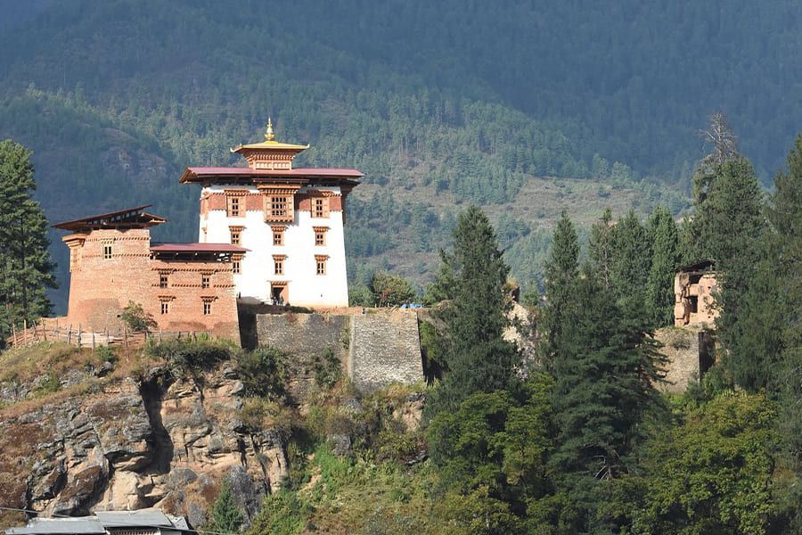 Drukgyal Dzong - bhutan trekking tour
