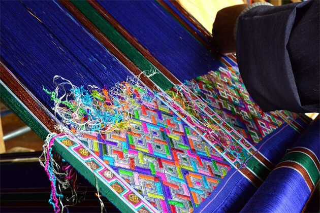 Radhi Village textile - bhutan tours