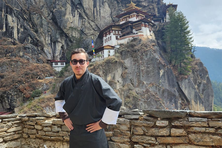 tiger nest trekking - bhutan tour packages