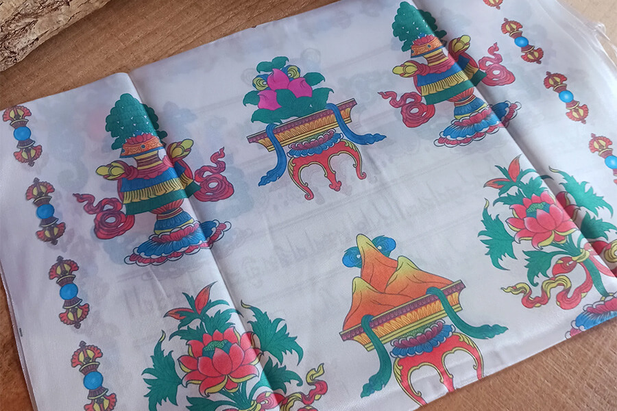 Meaning and Symbolism of the khata Scarf