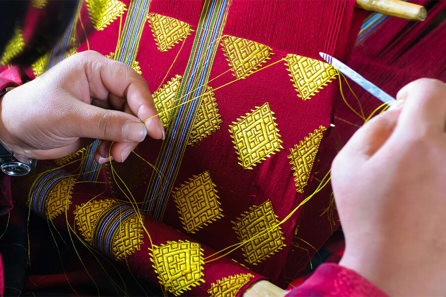 Yathra textile production in bhutan 15-day itinerary