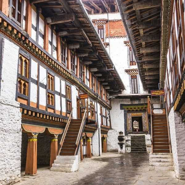 Kenchosum Lhakhang in day 12
